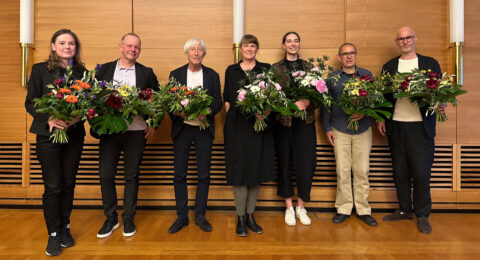 Der siebenköpfige Vorstand (v.l.n.r.): Elke Hobmeyr, Eike Richter, Carl Herwarth von Bittenfeld, Wiebke Ahues (Vizepräsidentin), Marina Kuck (Vizepräsidentin), Eike Roswag-Klinge (Präsident), Slavis Poczebutas