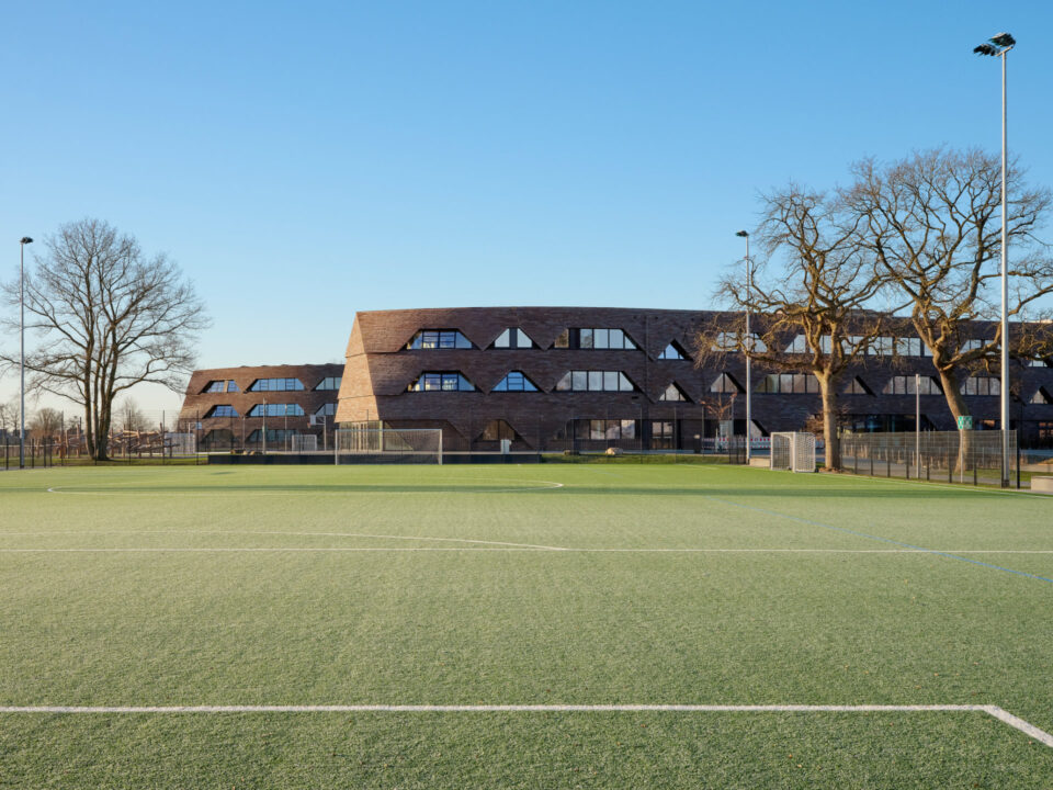 Stadtteilschule und Dreifeld-Sporthalle, Hamburg-Kirchwerder, ARGE Thomas Kröger Architeken / ZRS Architekten
