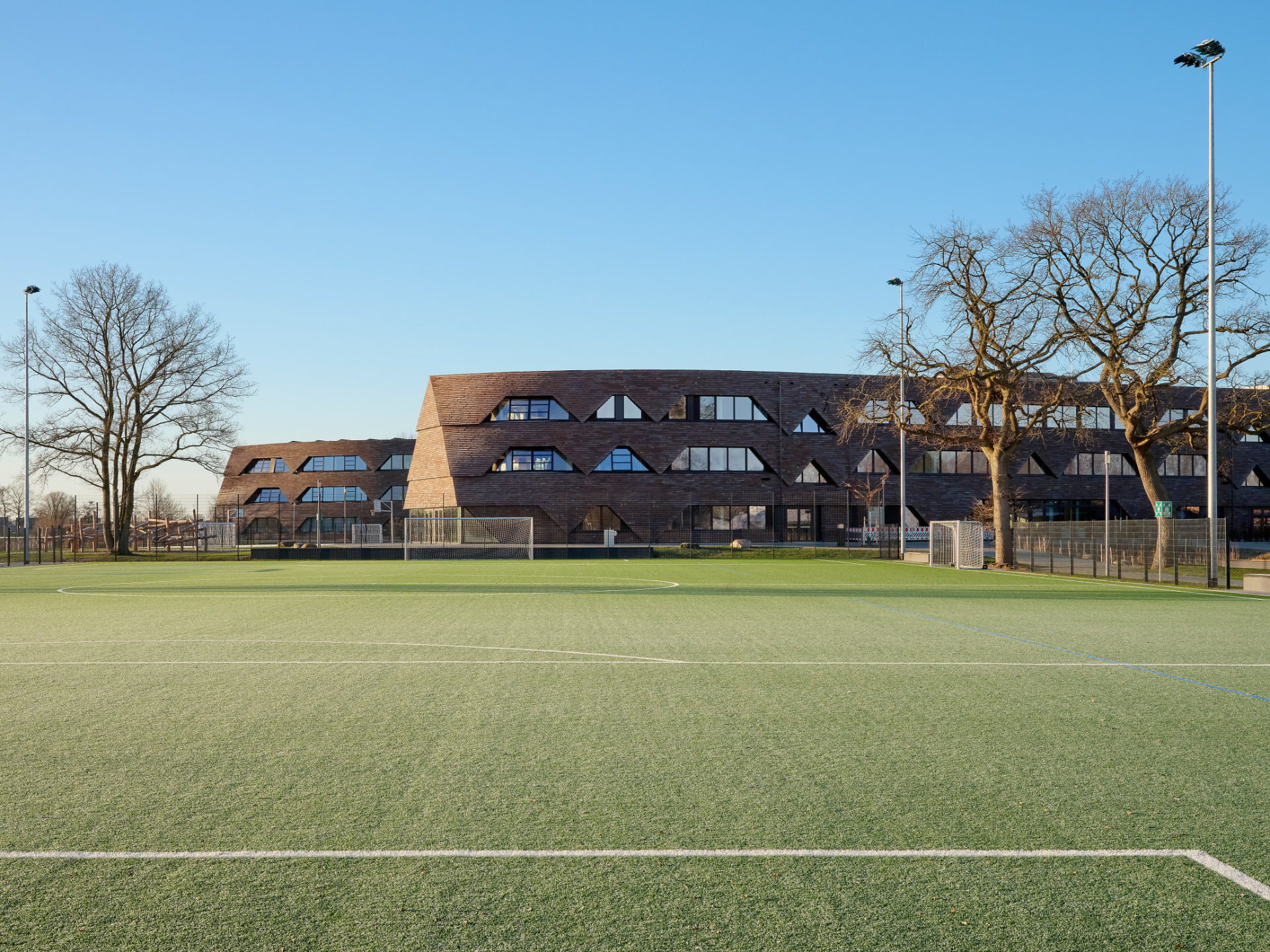 Stadtteilschule und Dreifeld-Sporthalle, Hamburg-Kirchwerder, ARGE Thomas Kröger Architeken / ZRS Architekten