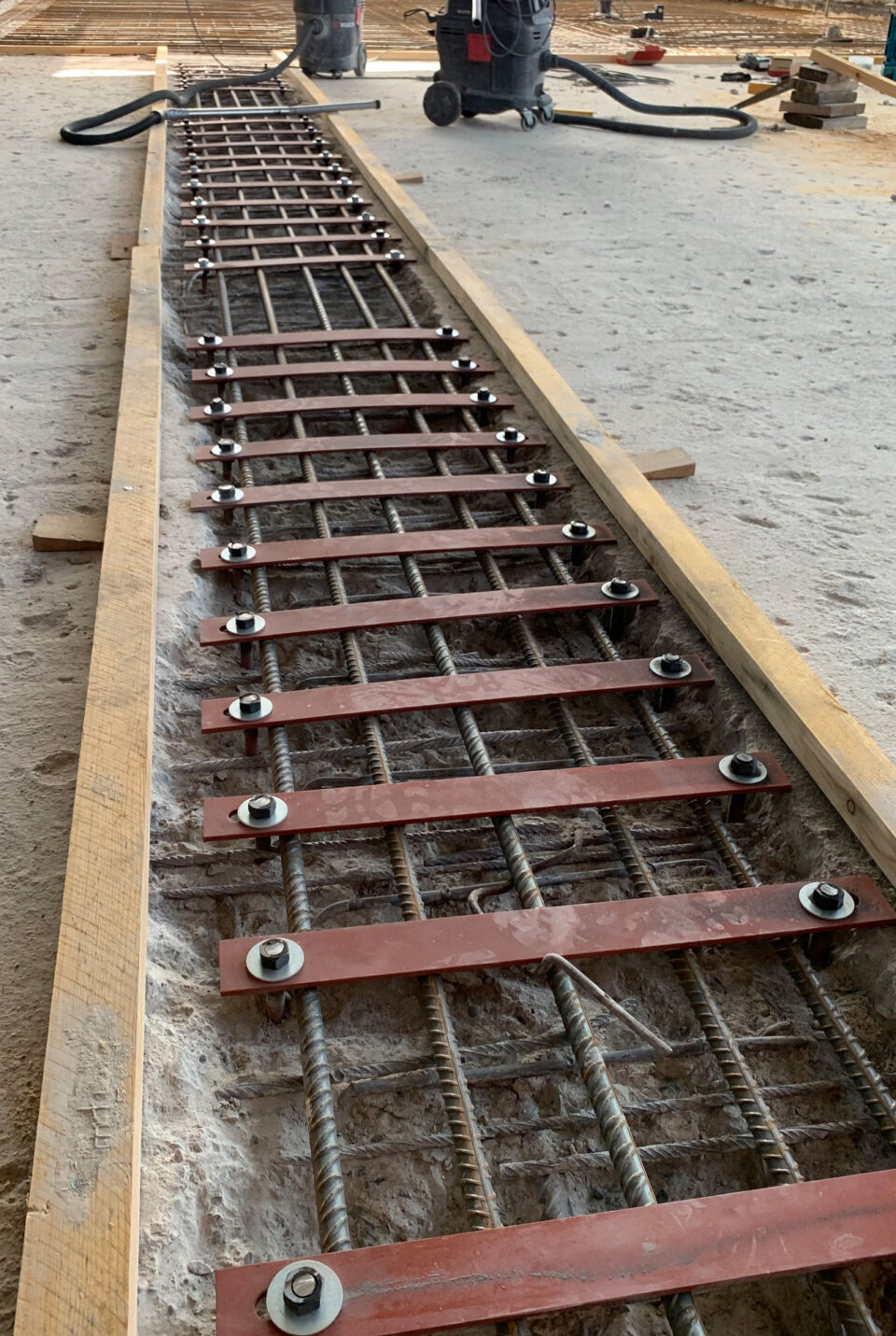 Bestandserhalt statt Abriss und Neubau | Tragwerksverstärkung mit Kohlefaserkunststoff (CFK)