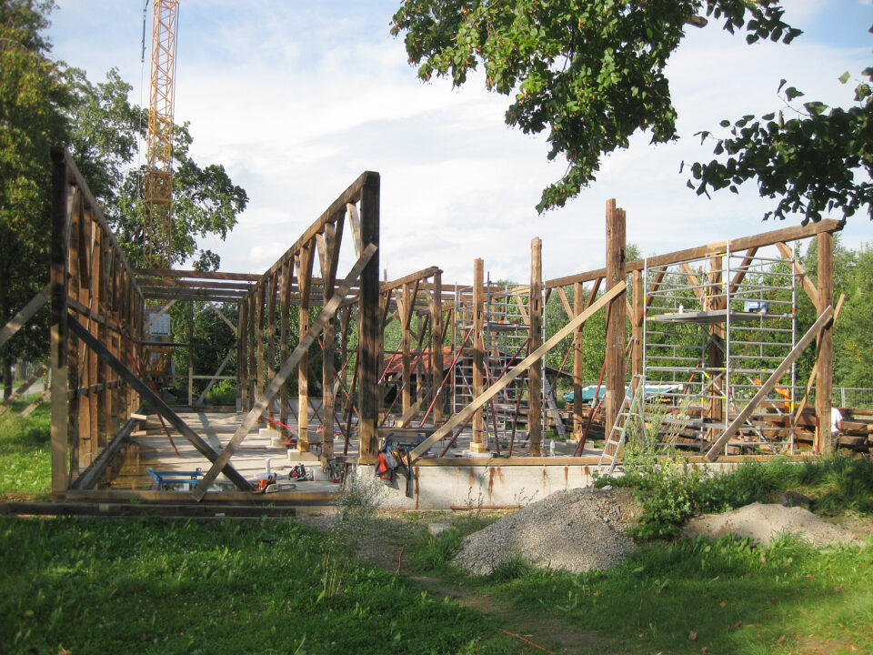 Torfremise – bei der Montage in Schechen (Foto: Emmanuel Heringer)